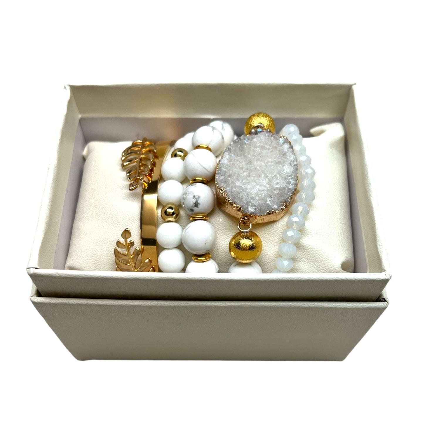 Crystal Bracelet Set Howlite, Clear Quartz W-32